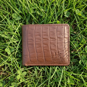 ​Luxurious Crocodile Texture Slim Bifold Wallet