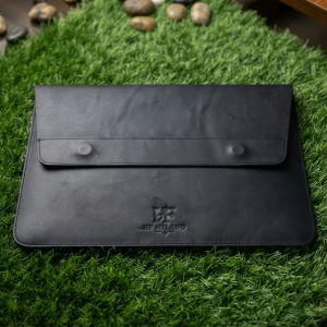 HF Milano Original Finish Black Leather Laptop & Tablet Case